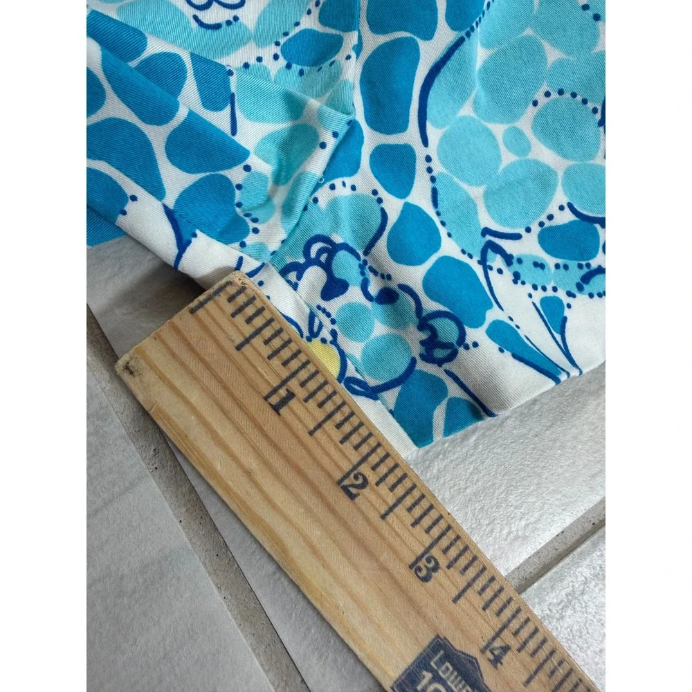 Lilly Pulitzer Blue White Floral Animal Print Shorts Size 8 Cheetah Pebble